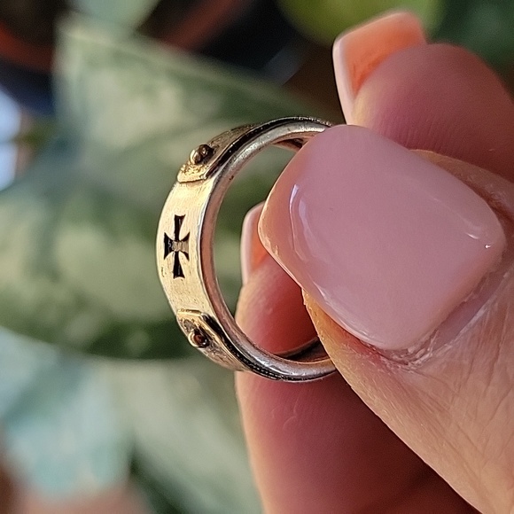 Rustic Western Cross Ring - Picture 3 of 10